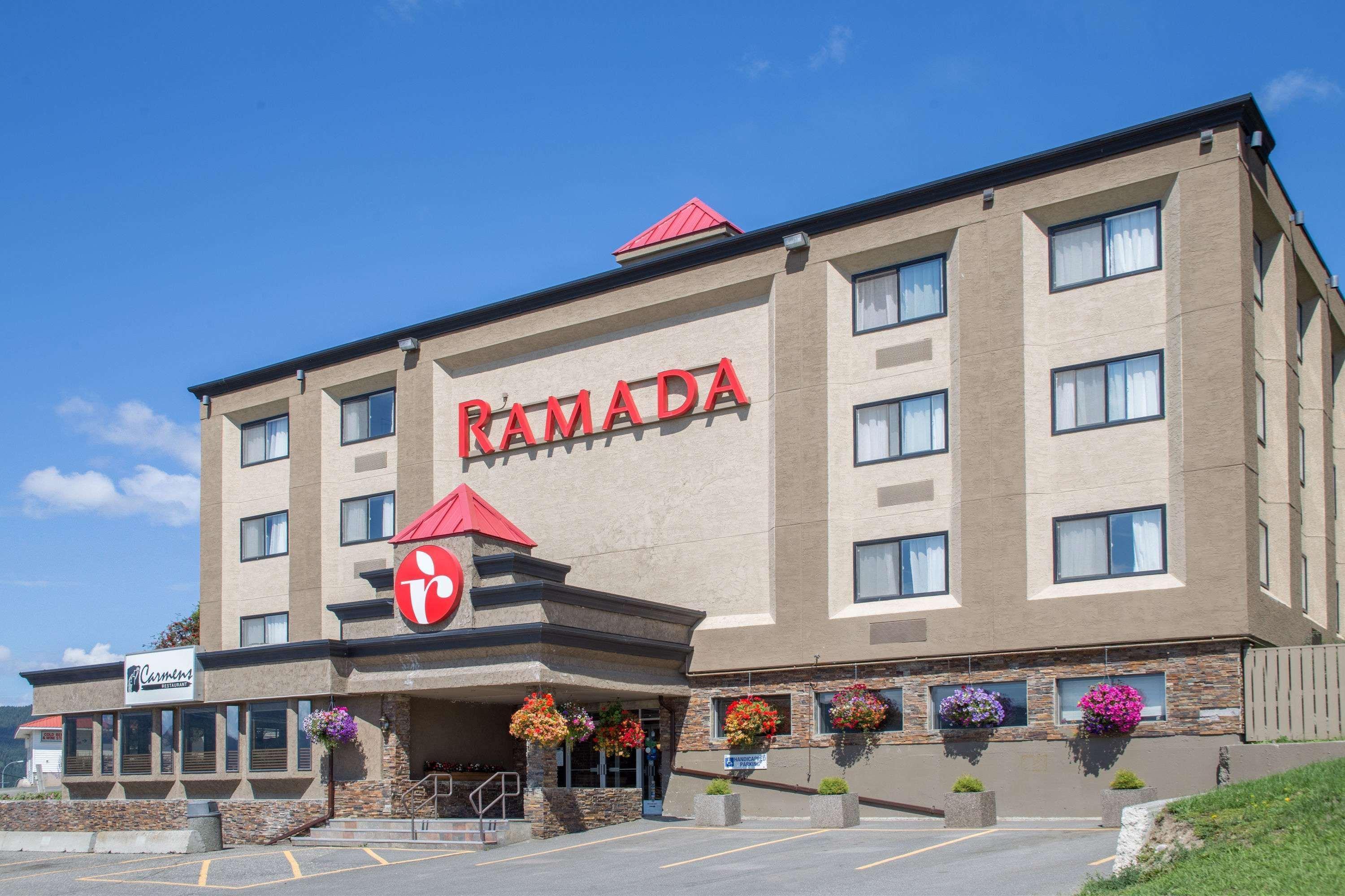 Ramada By Wyndham Williams Lake Esterno foto